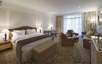   Kempinski Palace 5*  39