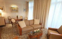   Kempinski Palace 5*  6