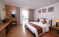   Edele Hotel 3*  10