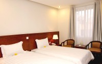   Hanoi Golden Hotel-4 3*  12