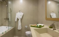   Fusion Suite Da Nang 5*  15