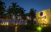   Richis Beach Resort 4*  13