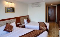   Apus Hotel 3*  23