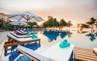   Green Bay Phu Quoc Resort & Spa 4*  1