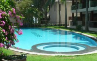   Sun & Sea Resort 3*  14