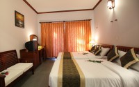   Canary Beach Resort 3*  15