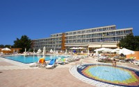   Arena Hotel Holiday 3*  24