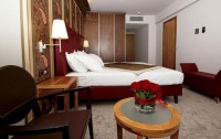   Hotel Coral Plava Laguna 5*  40