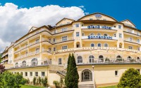   Grand Hotel Sonnenbichl 4*  18