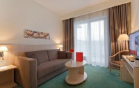   Azimut Hotel Sochi 3*  6