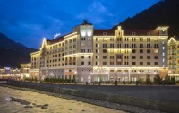   Radisson Roza Khutor (  ) 5*  1