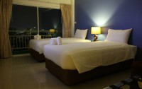   Wiz Hotel 3*  12