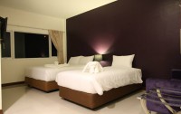   Wiz Hotel 3*  9