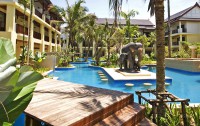   Apsara Beachfront Resort & Villa 4*  15