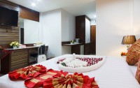   Patong Max Value Hotel 3*  11