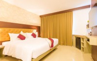   Hemingways Silk Hotel 3*  23