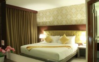   Hemingways Silk Hotel 3*  17