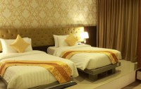 Hemingways Silk Hotel 3*  5