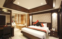 Rayaburi Hotel Patong 3*  5