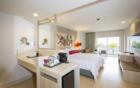 Ramada Phuket Deevana 4*  2