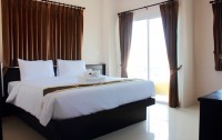   88 Hotel Phuket 2*  14