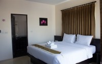   88 Hotel Phuket 2*  13