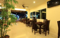   88 Hotel Phuket 2*  15