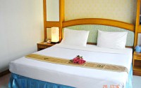   Lamai Hotel 2*  7