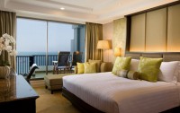   Dusit Thani Pattaya 5*  6