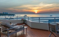   Avani Pattaya Resort & Spa 4*  42