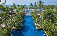   Jomtien Palm Beach Hotel & Resort 4*  12