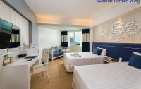   Jomtien Palm Beach Hotel & Resort 4*  8