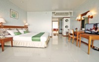 Pattaya Park Beach Resort 3*  4