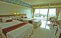 Pattaya Park Beach Resort 3*  2