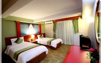   Sea Breeze Jomtien Resort 3*  13