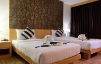   Icheck Inn Central Patong 3*  16