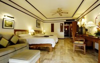   Thara Patong Beach Resort & Spa 4*  46