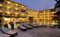   Thara Patong Beach Resort & Spa 4*  28