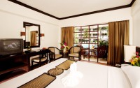   Thara Patong Beach Resort & Spa 4*  18