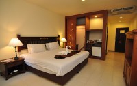   Hyton Leelavadee Phuket 4*  9