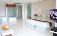   Andaman Beach Suites Hotel 4*  11