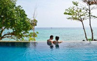   Holiday Inn Resort Phi Phi Island 4*  18