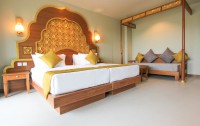   Maikhao Palm Beach Resort 3*  12