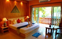   Coconut Beach Resort 3*  6