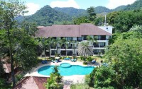   Chang Buri Resort & Spa 3*  4