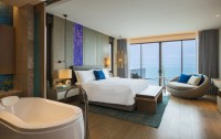   Renaissance Pattaya Resort & Spa  5*  63