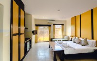   Karon Whale Resort 3*  27