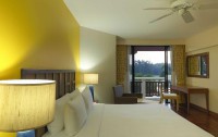 Laguna Holiday Club Phuket Resort 4*  3