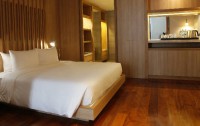   X2 Vibe Phuket Patong 4*  40