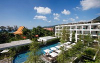   X2 Vibe Phuket Patong 4*  32